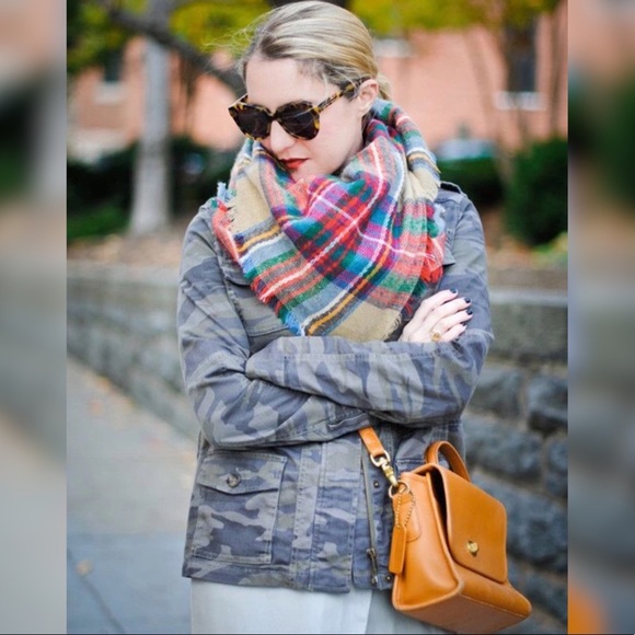 💥 SALE Classic Tartan Plush Plaid Blanket Scarf - Picture 8 of 8